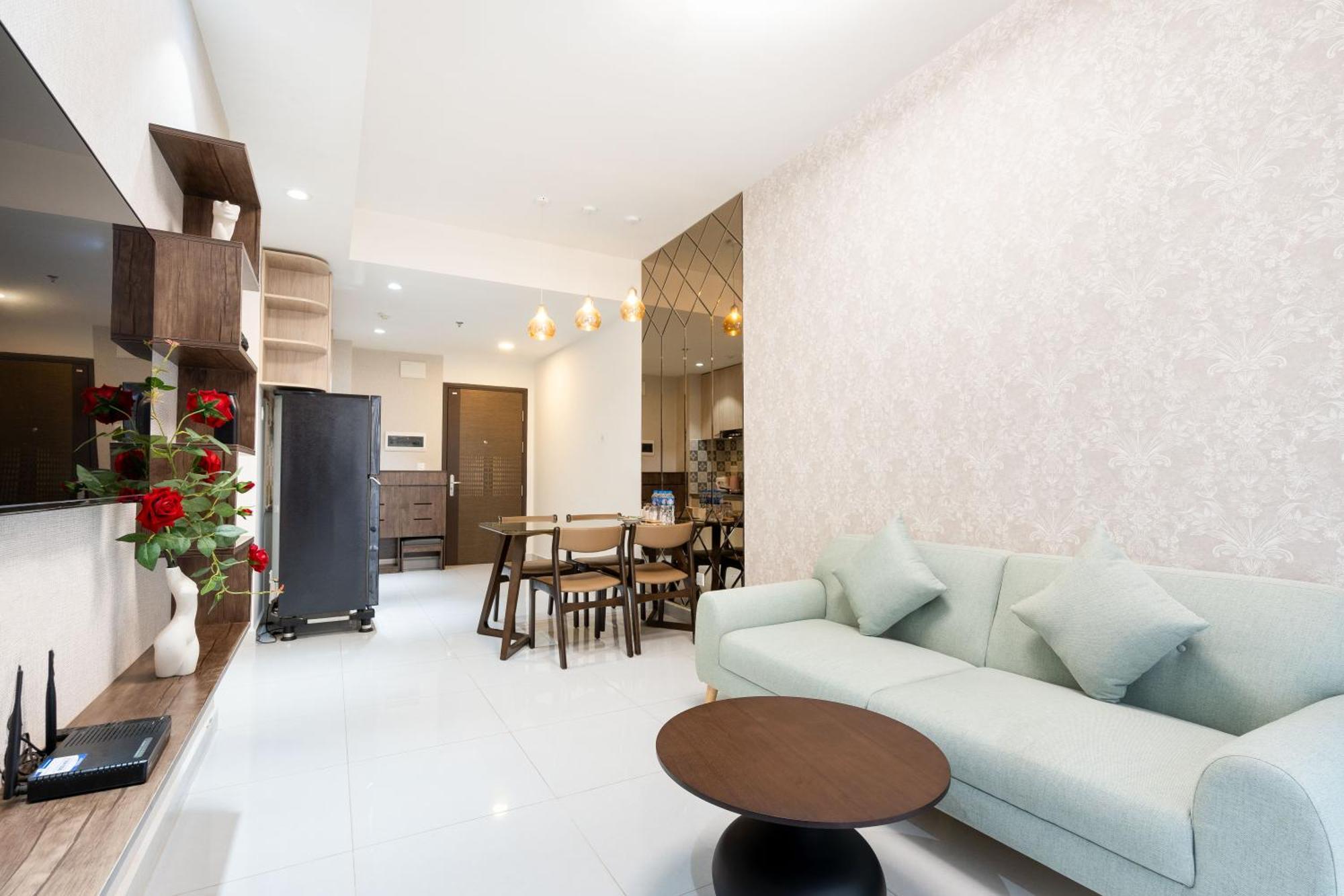 Otis - Soho District 1 - Near Bui Vien * TP. Hồ Chí Minh