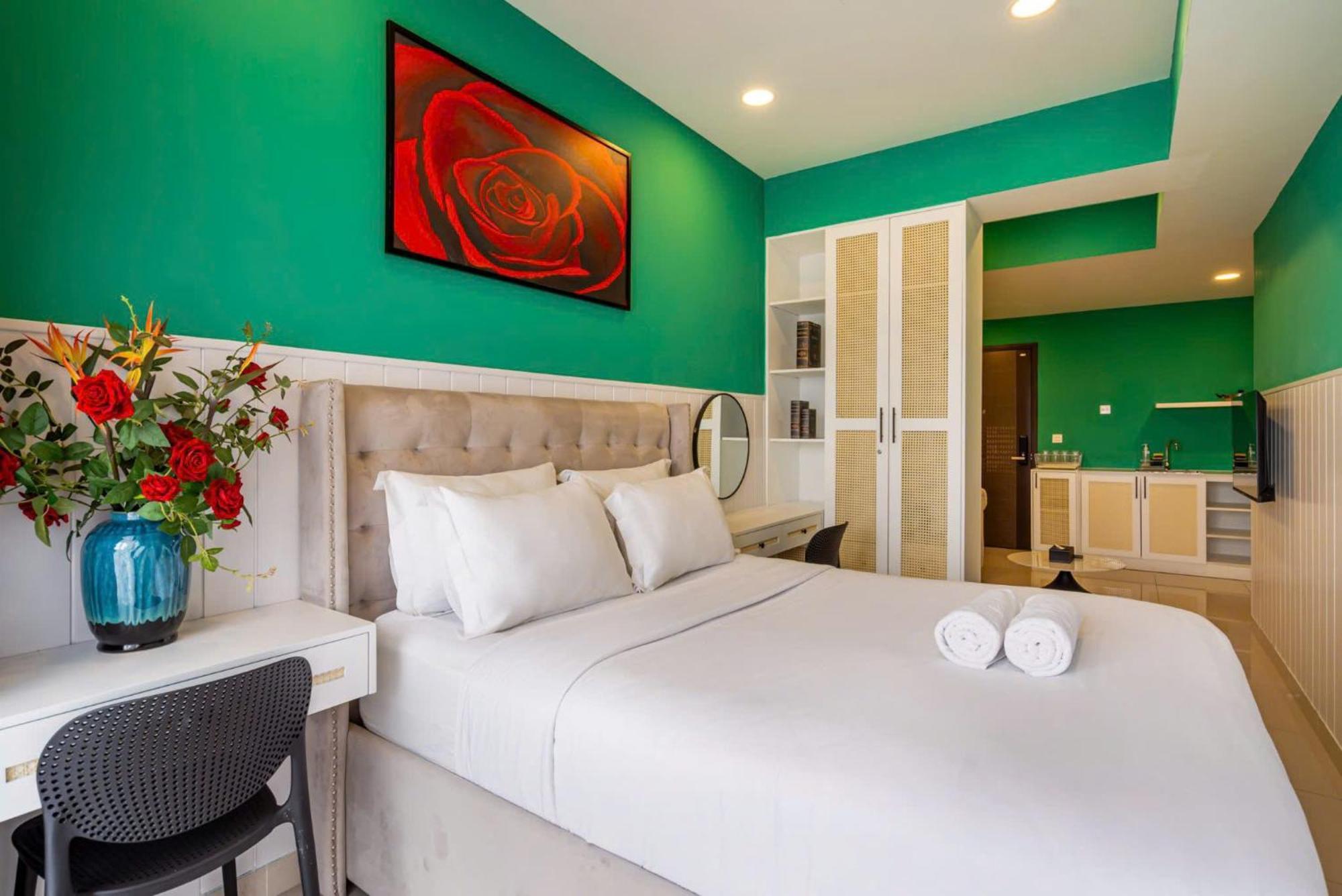 Otis - Soho District 1 - Near Bui Vien Căn hộ