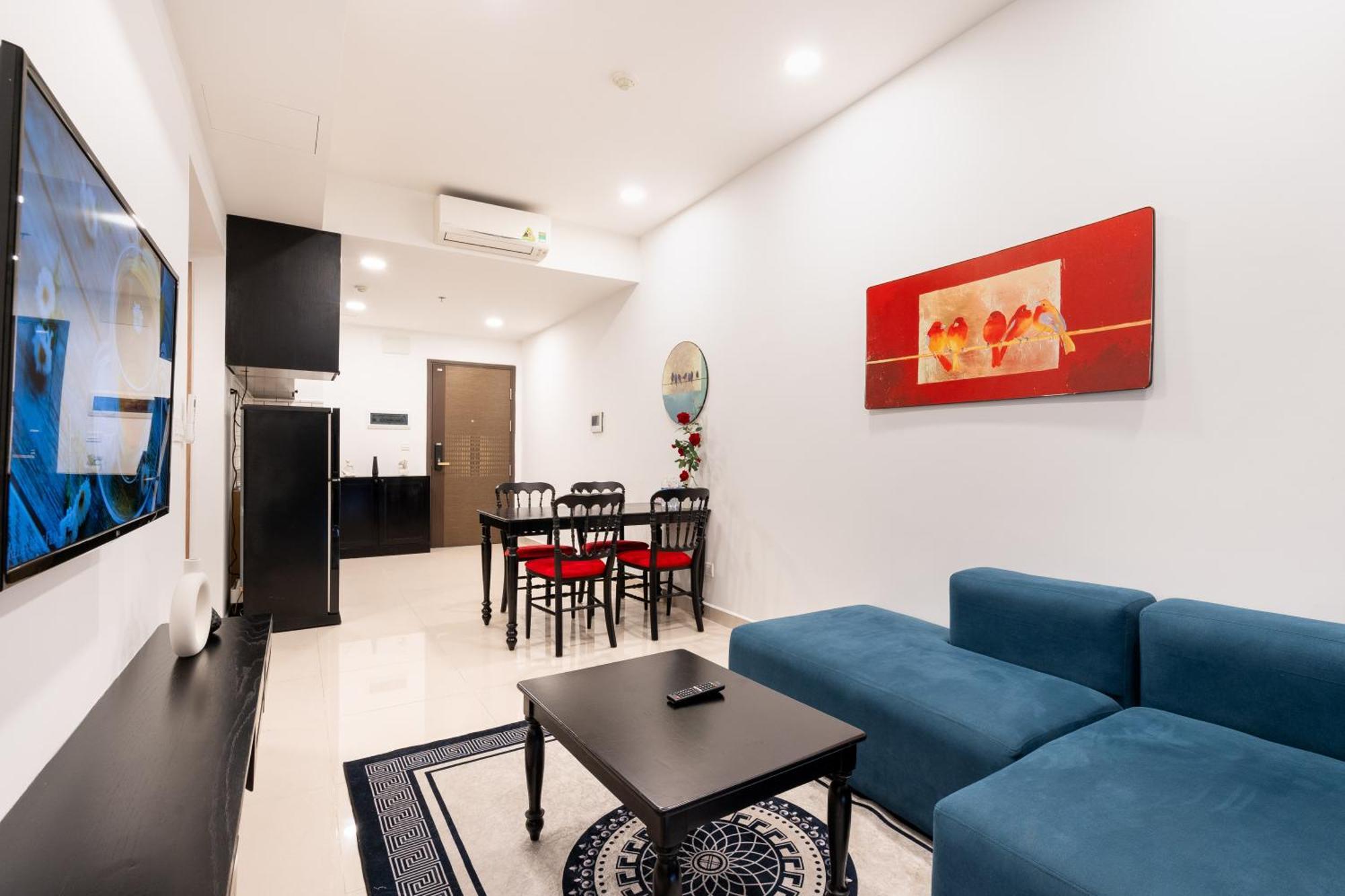 Otis - Soho District 1 - Near Bui Vien Apartment *