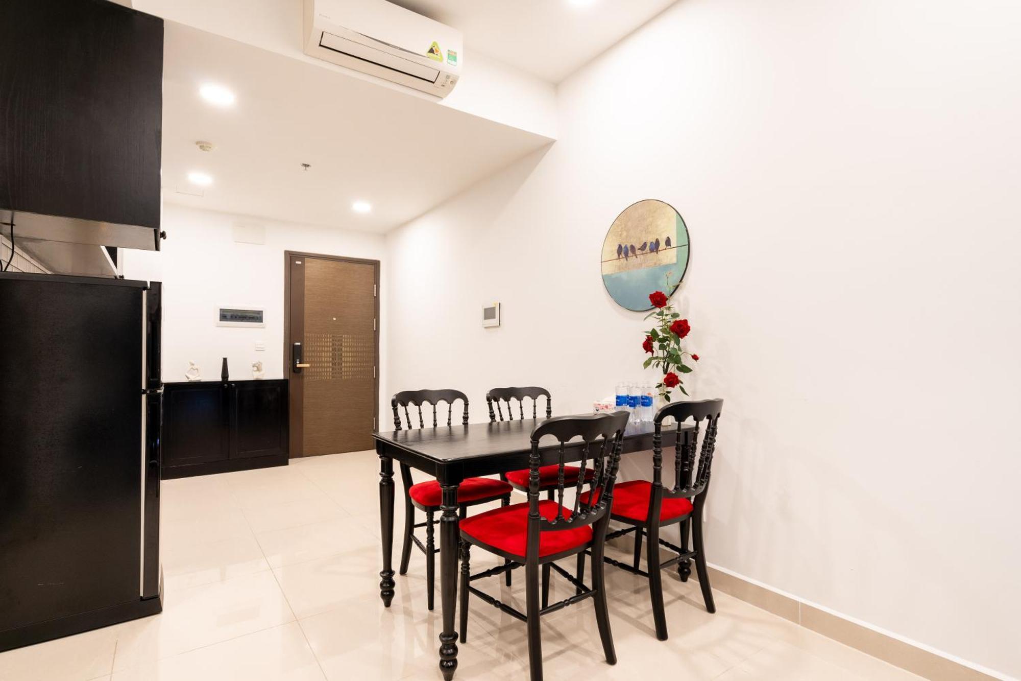 Otis - Soho District 1 - Near Bui Vien Apartment Ho Chi Minh City